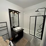 Moderne Et Equipe Apartment *