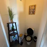 Moderne Et Equipe Apartment