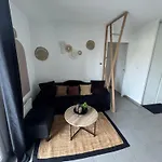 Moderne Et Equipe Apartment *