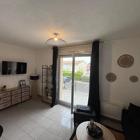 Moderne Et Equipe Apartment *
