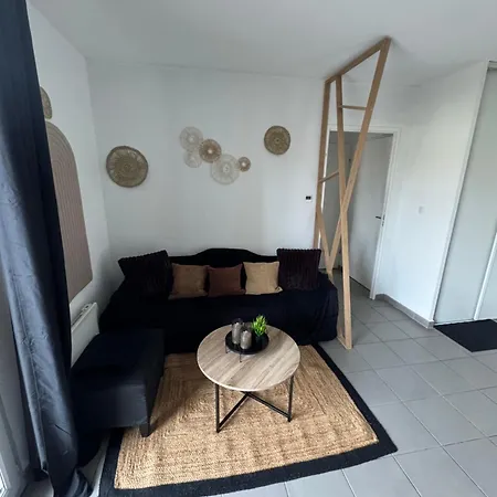 Moderne Et Equipe شقة *